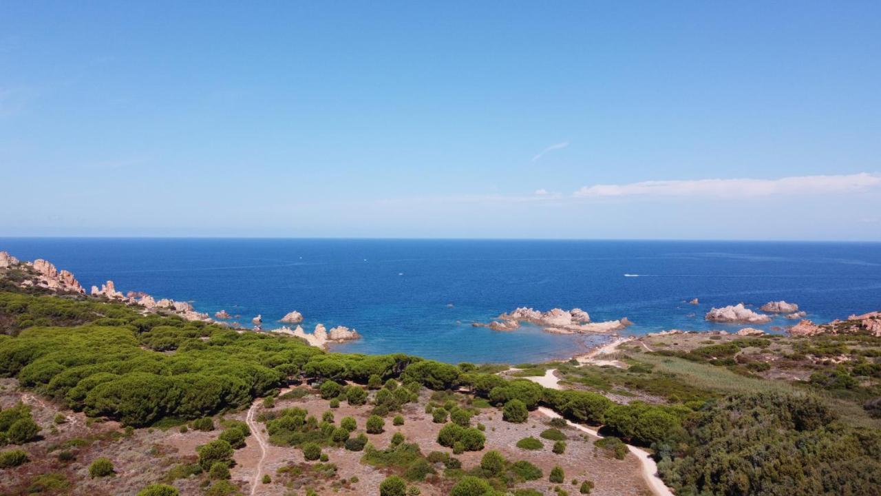 Апарт готель Rocce Rosse Sardinia Ізола-Росса Екстер'єр фото