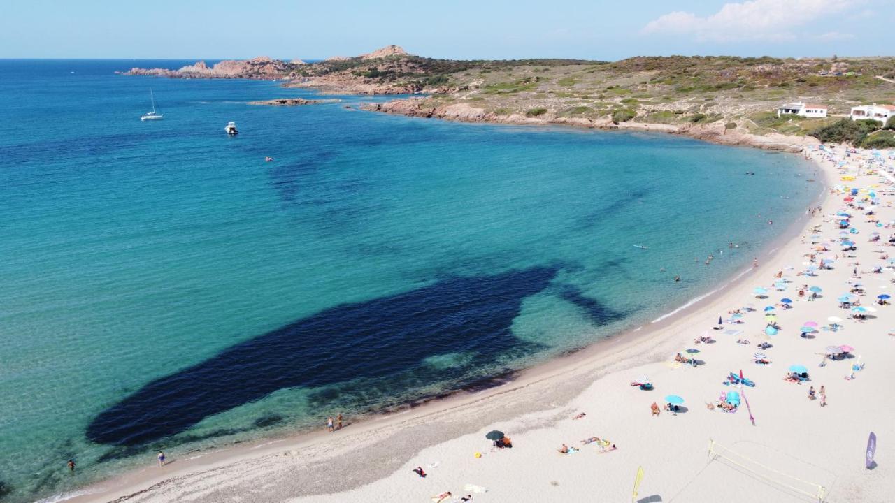 Апарт готель Rocce Rosse Sardinia Ізола-Росса Екстер'єр фото